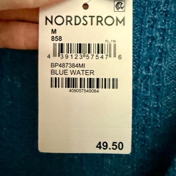 BP V-Neck Sweater Boxy Crop - Picture 3 of 6